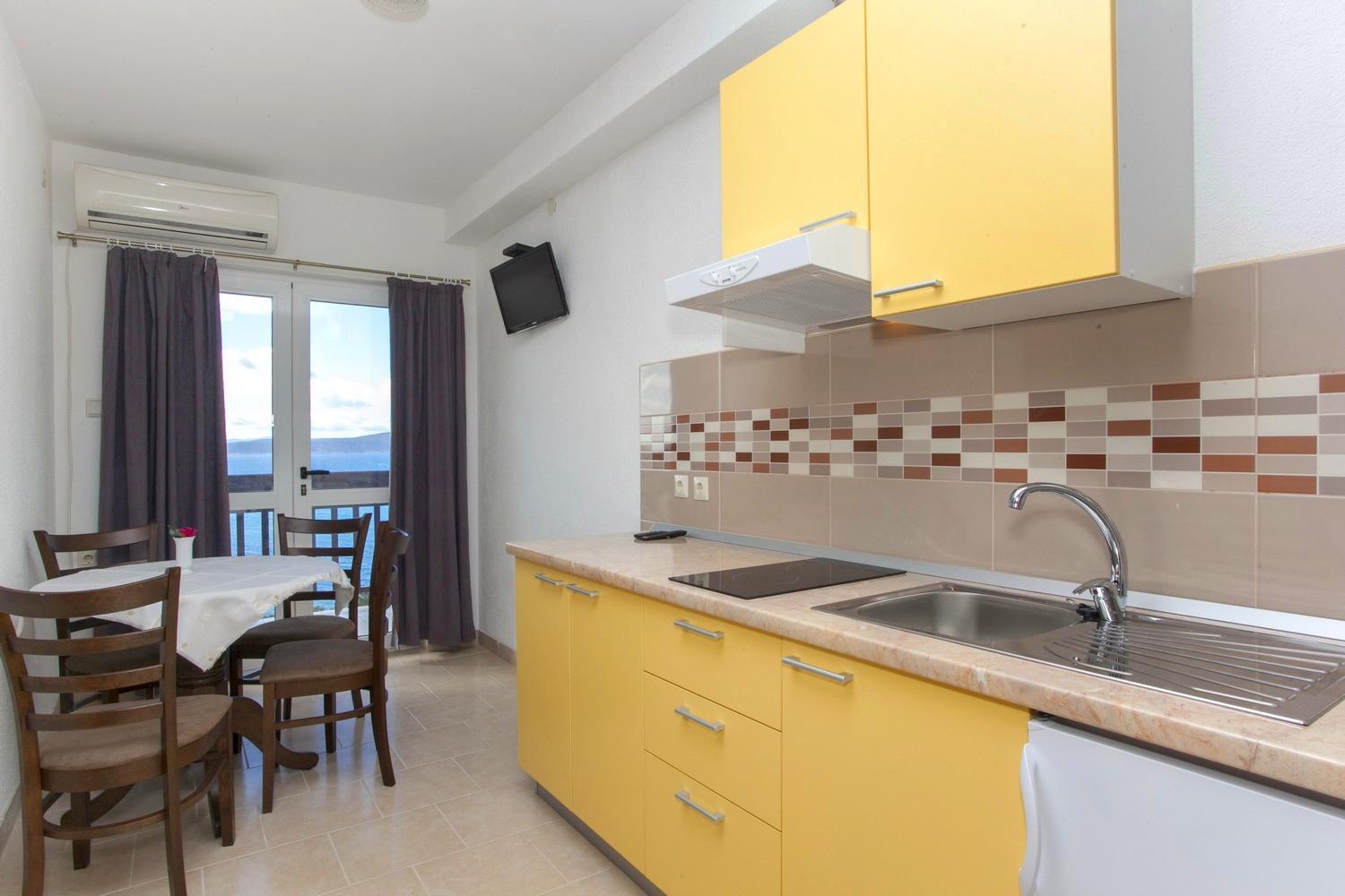 Apartments With A Parking Space Baska Voda, Makarska - 6761 Room photo